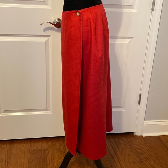 Bridgewater red linen wrapped classic long skirt- size 12 - Picture 2 of 10